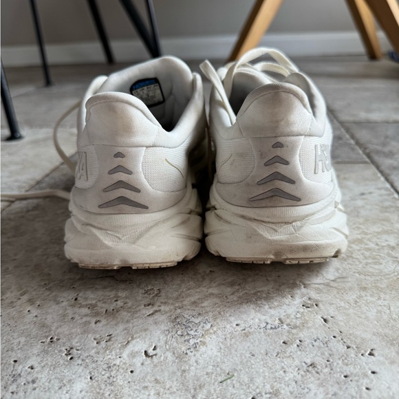 Hoka White Athletic Shoes Clifton 8 - Picture 3 of 12